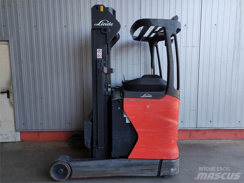 Linde R16N-01-112 Reachtruck
