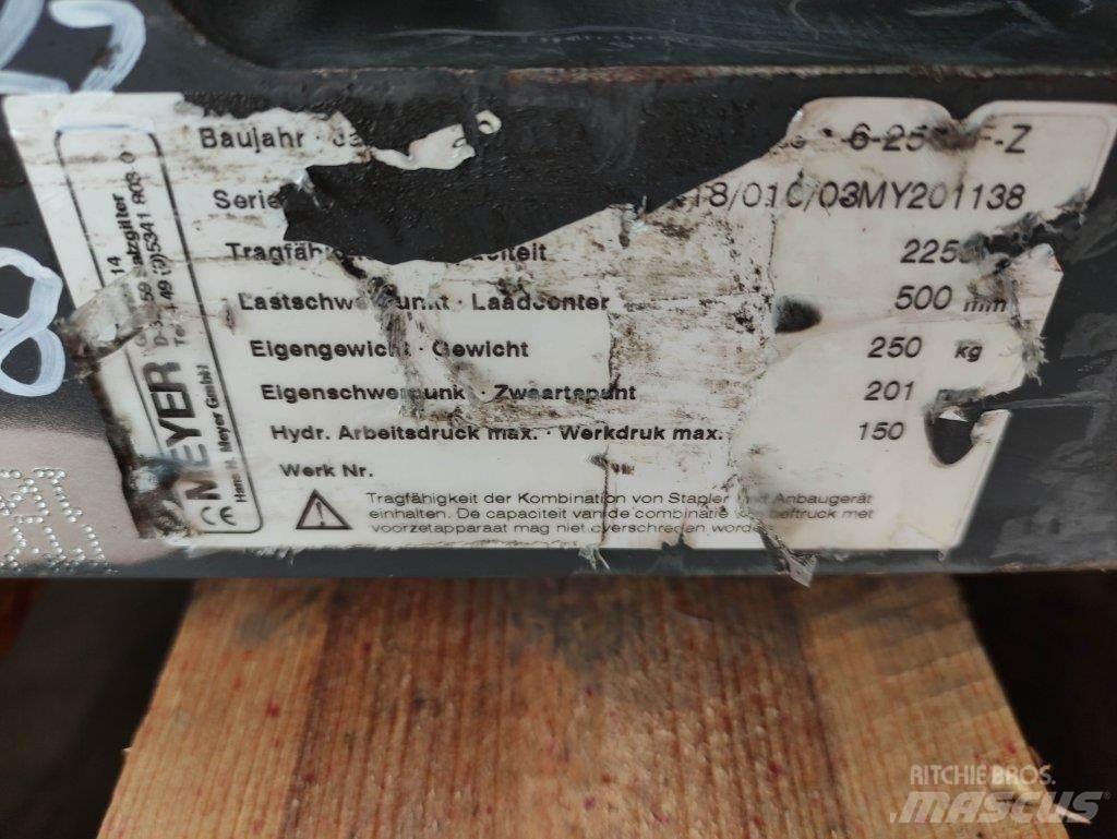 Meyer 6-2504F-Z Trucks - Andet