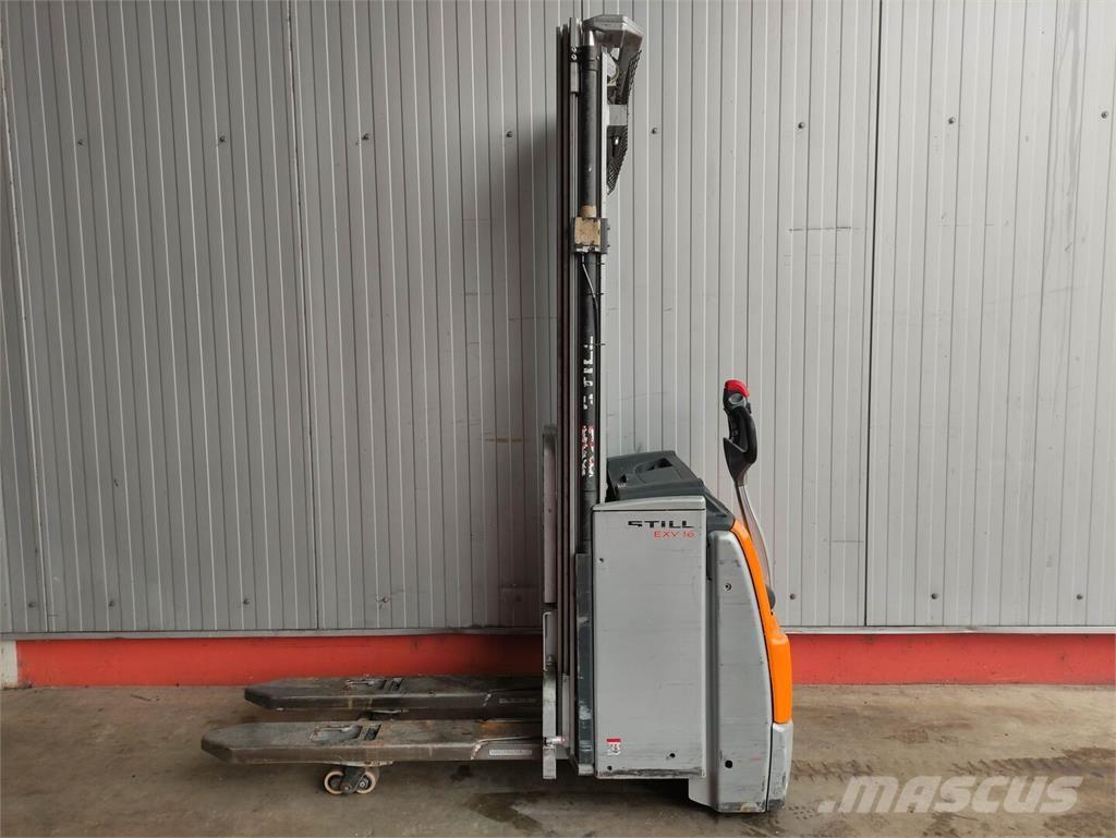 Still EXV 16 i Gaffelstabler med gående fører
