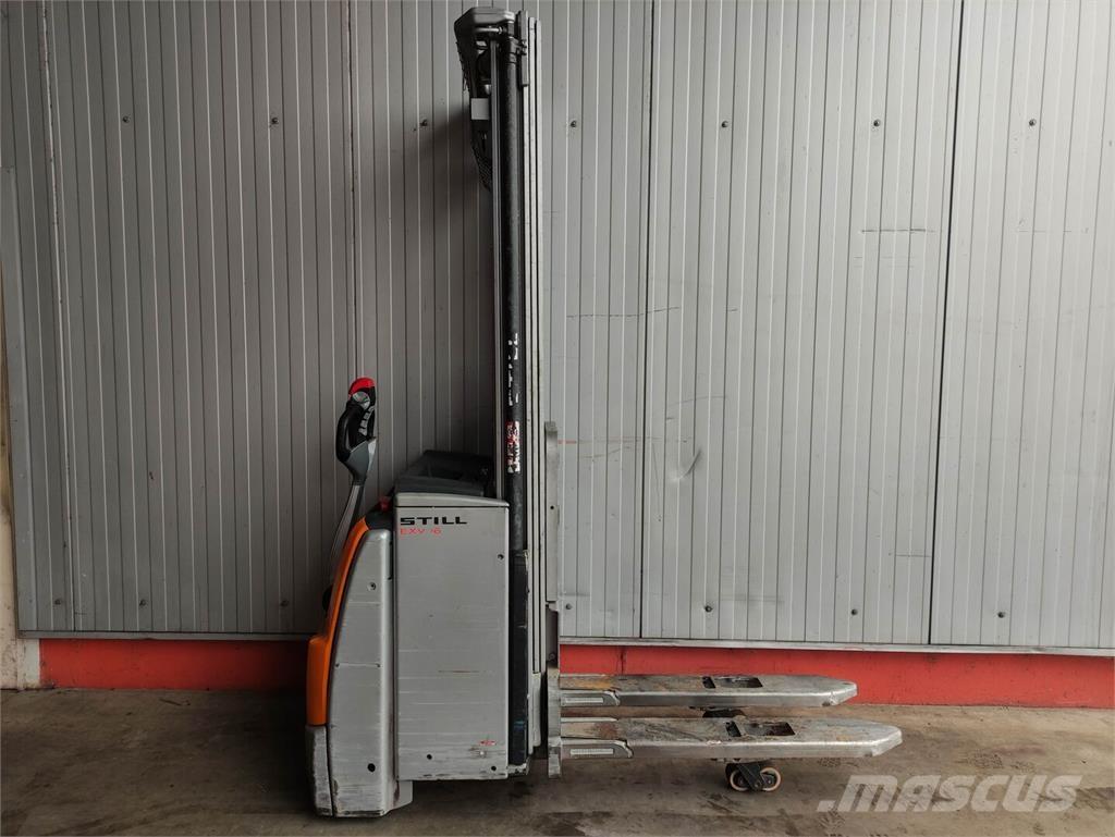 Still EXV 16 i Gaffelstabler med gående fører