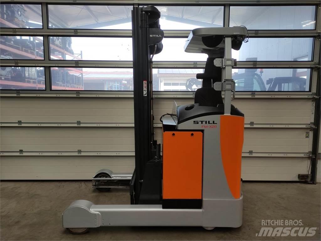 Still FM-X-25 (LACK NEU) Reachtruck