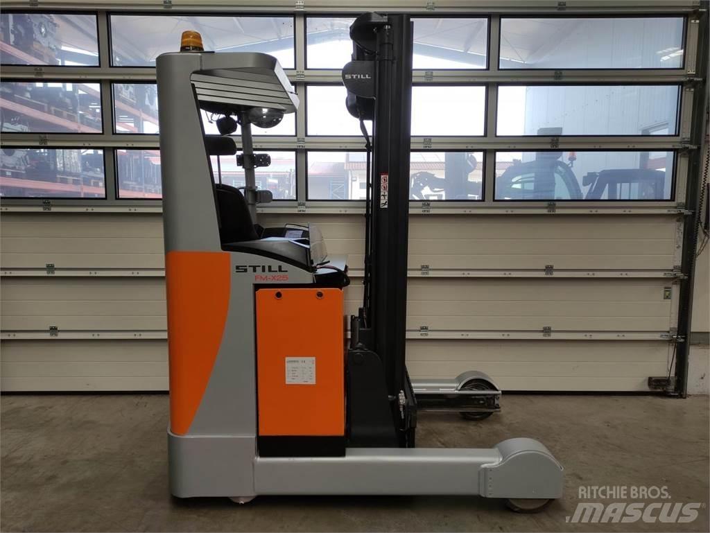 Still FM-X-25 (LACK NEU) Reachtruck
