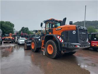Doosan DL320-7