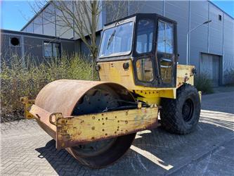 CASE Vibromax W1102D