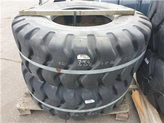 Kumho Loader tire 17.5-25 L3