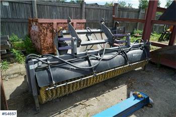 Holms Brush Bucket