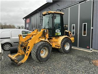 JCB 407B