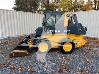 John Deere 324E