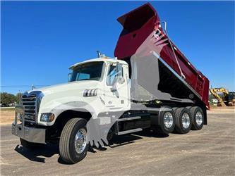 Mack GRANITE GU713