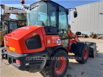 Kubota R070