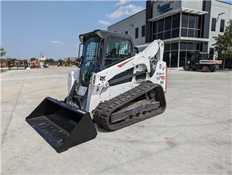 Bobcat T740