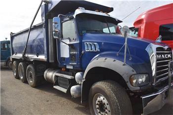 Mack GRANITE GU713