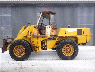 JCB 413