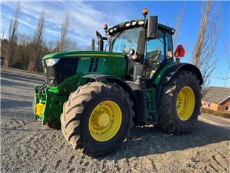 John Deere 6250R