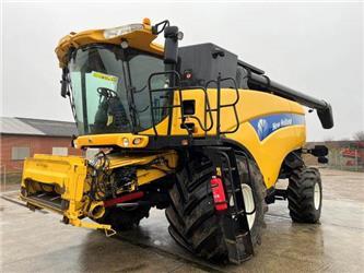 New Holland CX8080