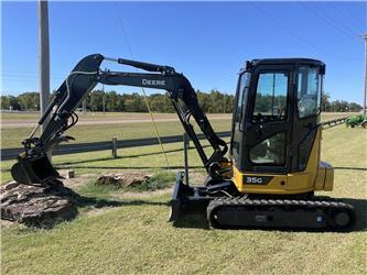 John Deere 35G