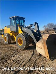 John Deere 624K