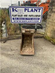 Miller Scoop 13ton 24” foundation bucket