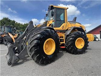 Volvo L 70 H KUN 2100 TIMER OG NÆSTEN NYE TRAKTORHJUL!