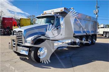 Mack GRANITE 64FR
