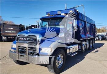 Mack GRANITE 64FR