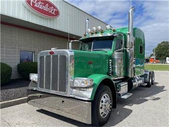 Peterbilt 389