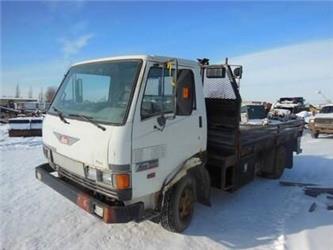 Hino SINGLE AXLE FLATBED TRUCK