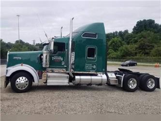 Kenworth W900