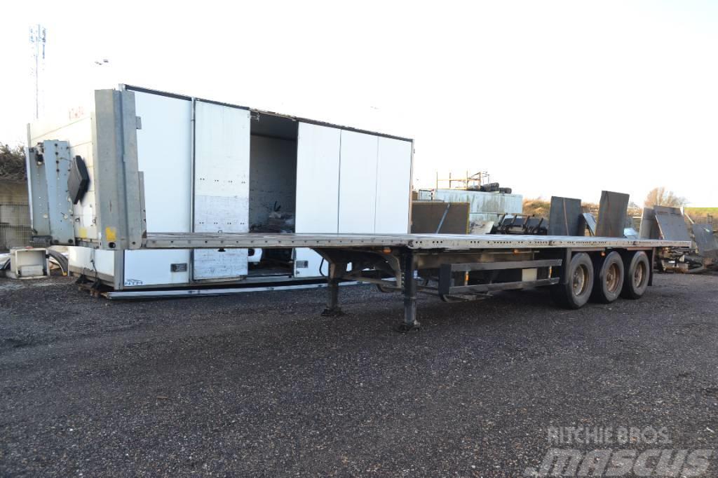 Schmitz S01 Serie 6377 Semi-trailer med lad/flatbed