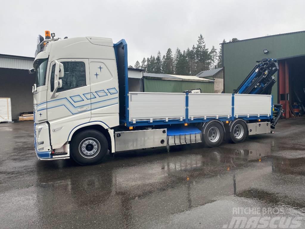 Volvo FH 6x4 Flak och Kran "Fabriksny" Lastbil med lad/Flatbed