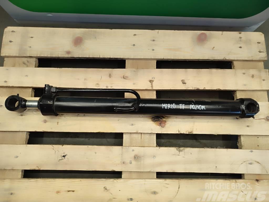 Merlo TF arm leveling actuator Booms og dippers