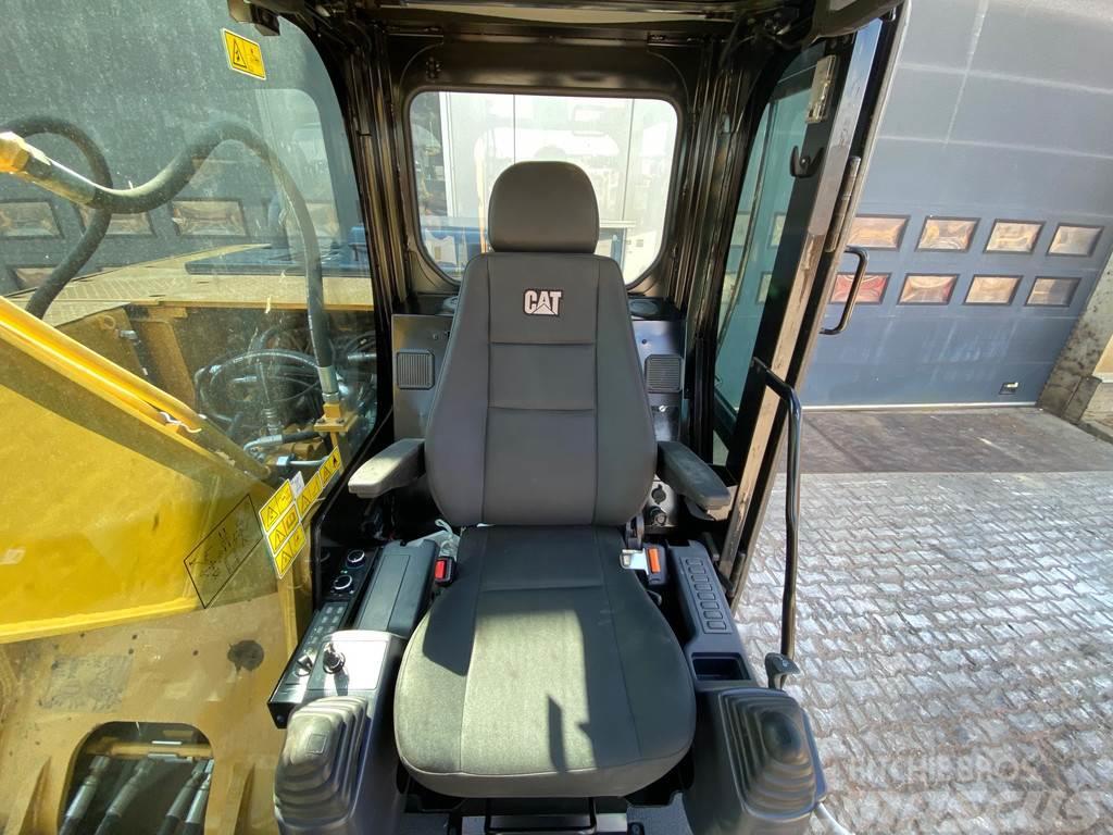 CAT 320D3 - NEW / bucket with teeth / hammerlines Special gravemaskiner