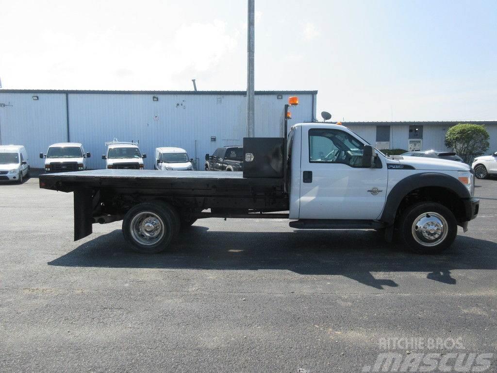 Ford Super Duty F-450 DRW Lastbil med lad/Flatbed