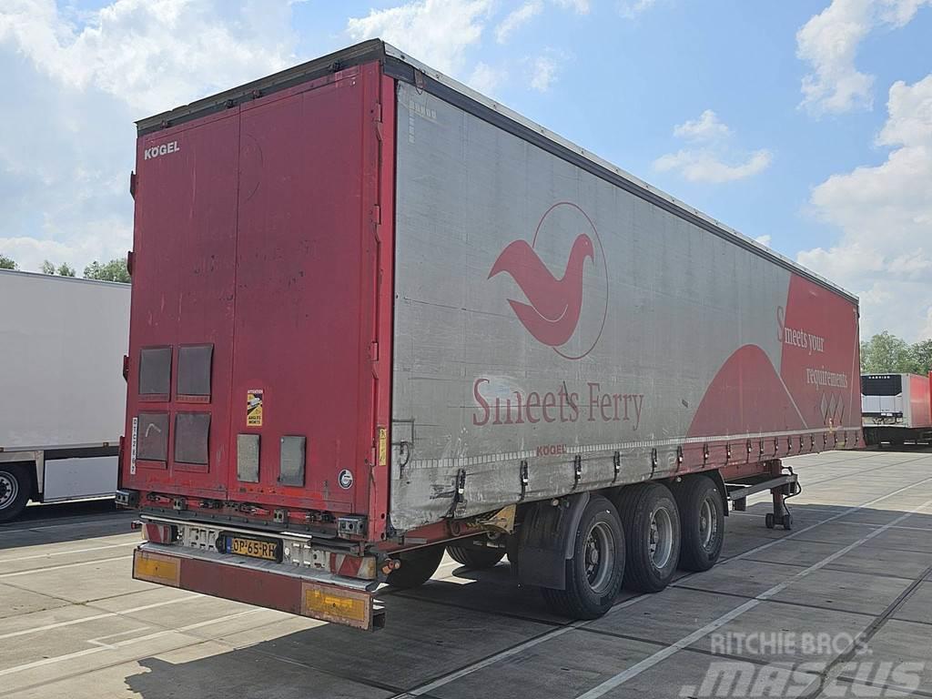 Kögel SN 24 hard wood floor Semi-trailer med Gardinsider