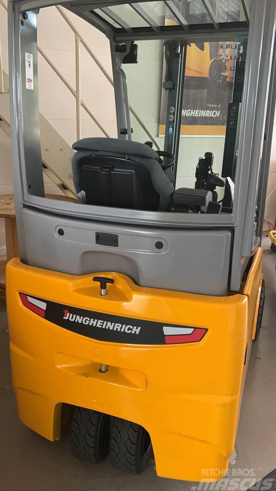 Jungheinrich EFG216k Neumaschine El gaffeltrucks