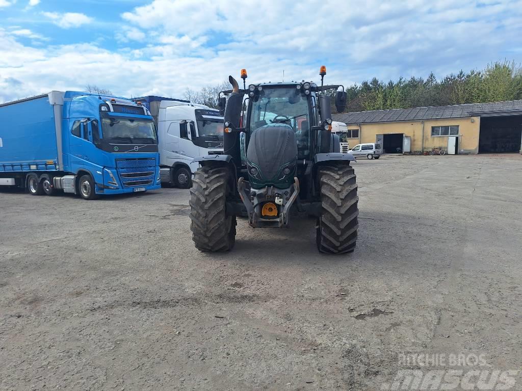Valtra T 234 Traktorer