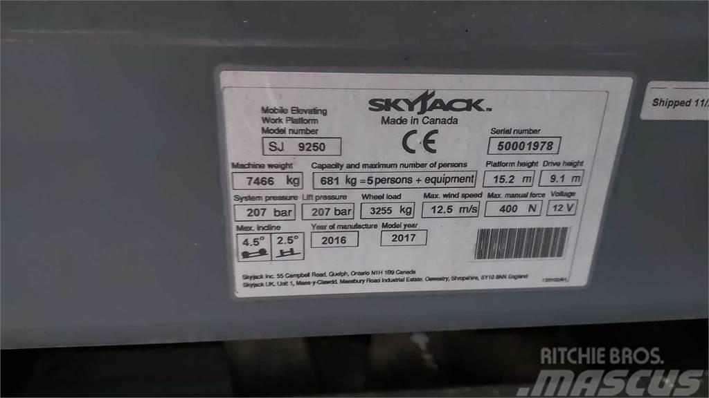 SkyJack 9250RT Saxlifte