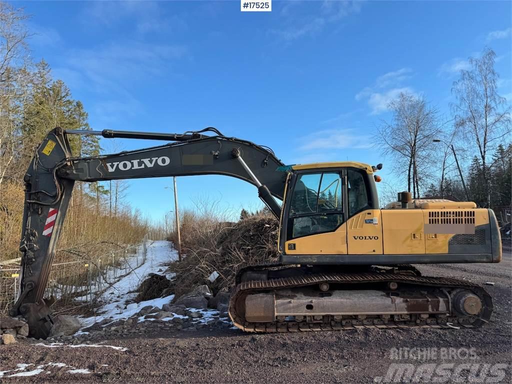 Volvo EC240CL Tracked excavator w/ bucket WATCH VIDEO Gravemaskiner på larvebånd