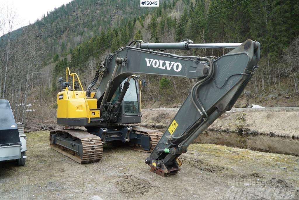 Volvo ECR235DL Excavator w/ bucket and rotor tilt. Gravemaskiner på larvebånd