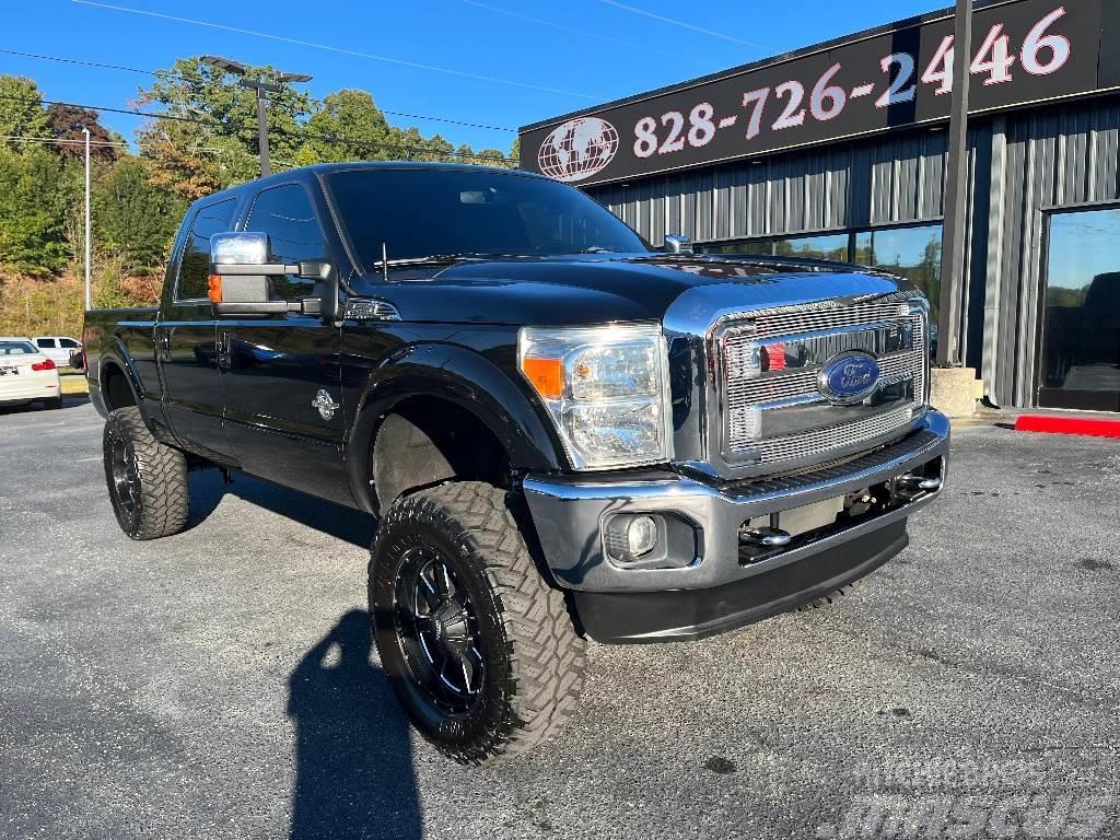 Ford F-250 SD Lariat Crew Cab 4WD Pickup/Sideaflæsning