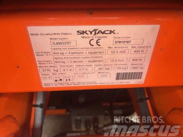 JLG SKYJACK SJ6832RT Scissor lifts