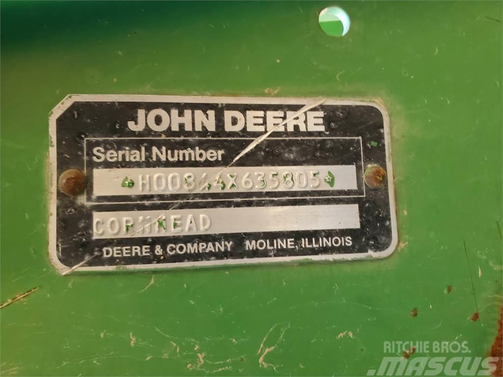 John Deere 844 Mejetærskere