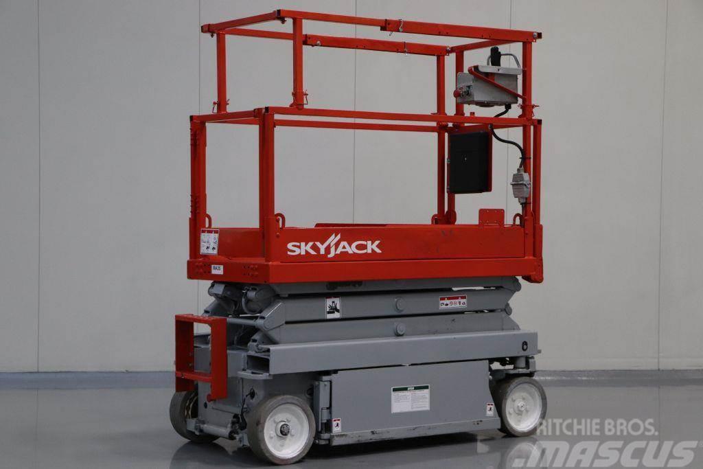 SkyJack SJIII-3215 Saxlifte
