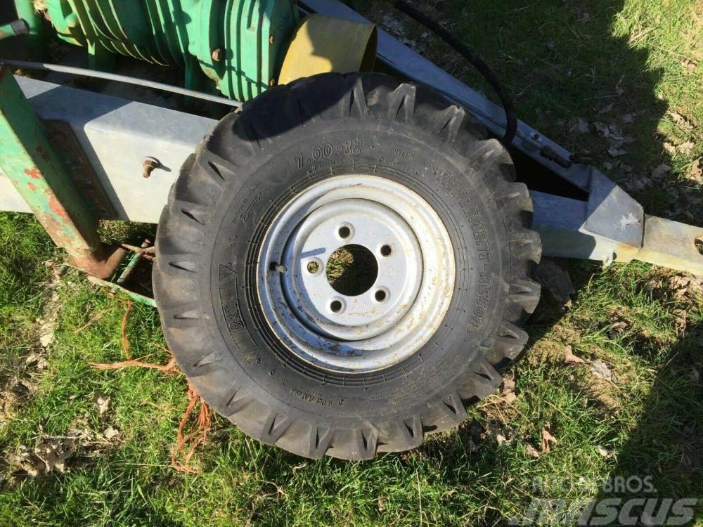  Dumper wheel and tyre 7.00 -12 £70 plus vat £84 Hjul, Dæk og Fælge