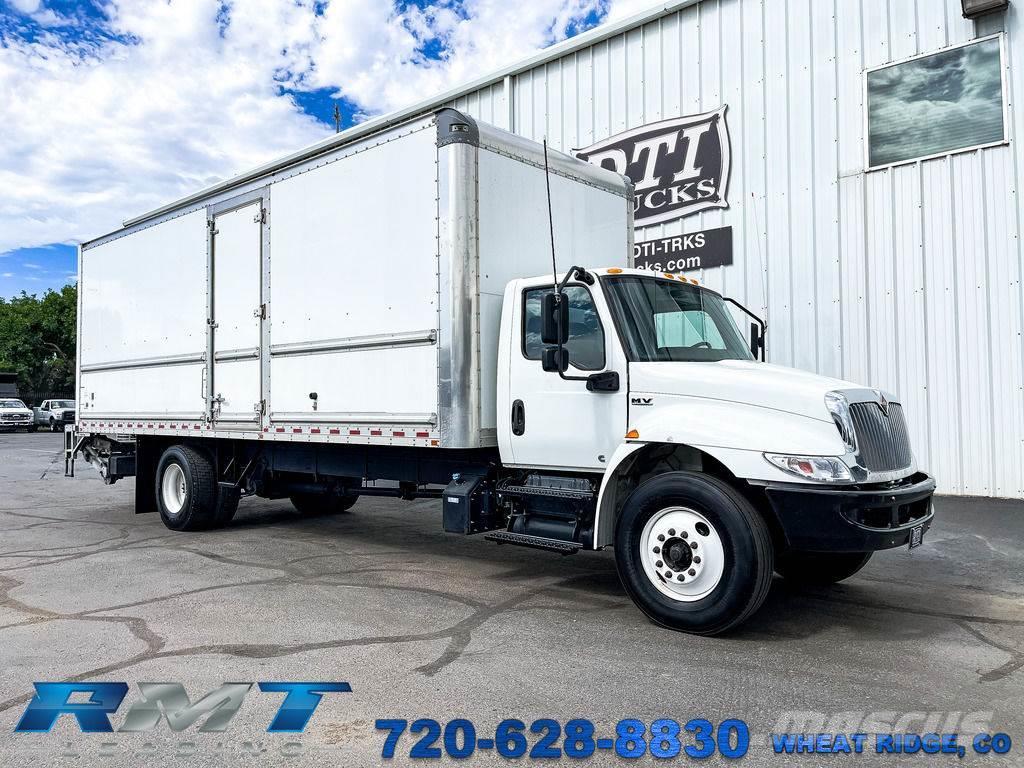 International MV607 26' Box Truck, Lift Gate & Ramp Fast kasse