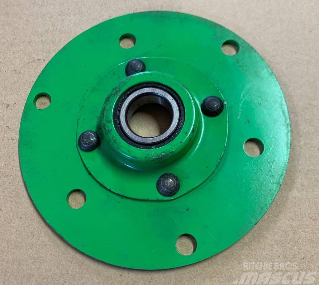 Deutz-Fahr Cutter bar bearing house with bearing 06508870 Chassis og suspension