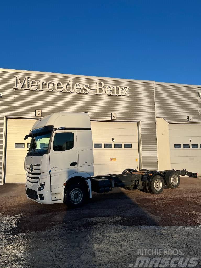 Mercedes-Benz Actros 2553 L GigaSpace 6x2 Fast kasse