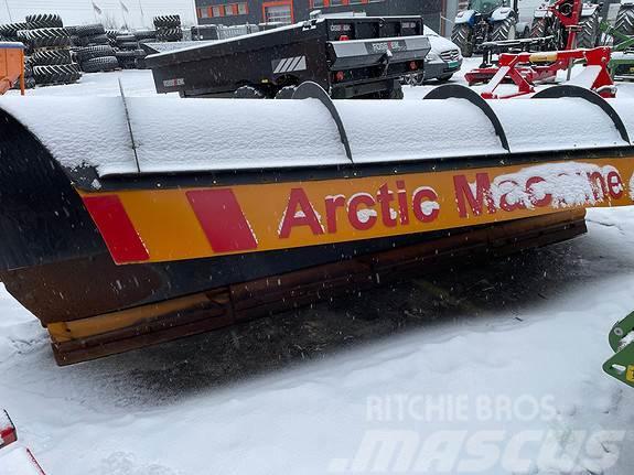 Arctic Machine 370 Sneskovle og -plove