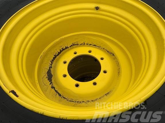 John Deere Hjul par: Michelin Multibib 540/65 28 GKN gul 18 Hjul, Dæk og Fælge