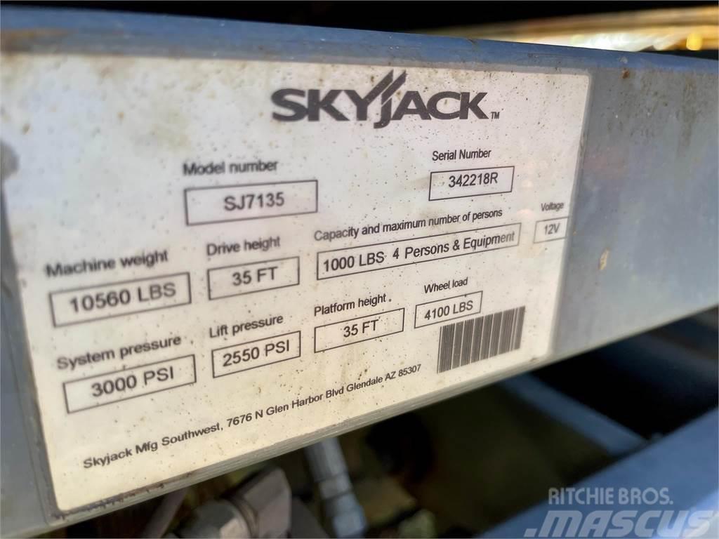 SkyJack SJ7135RT Saxlifte